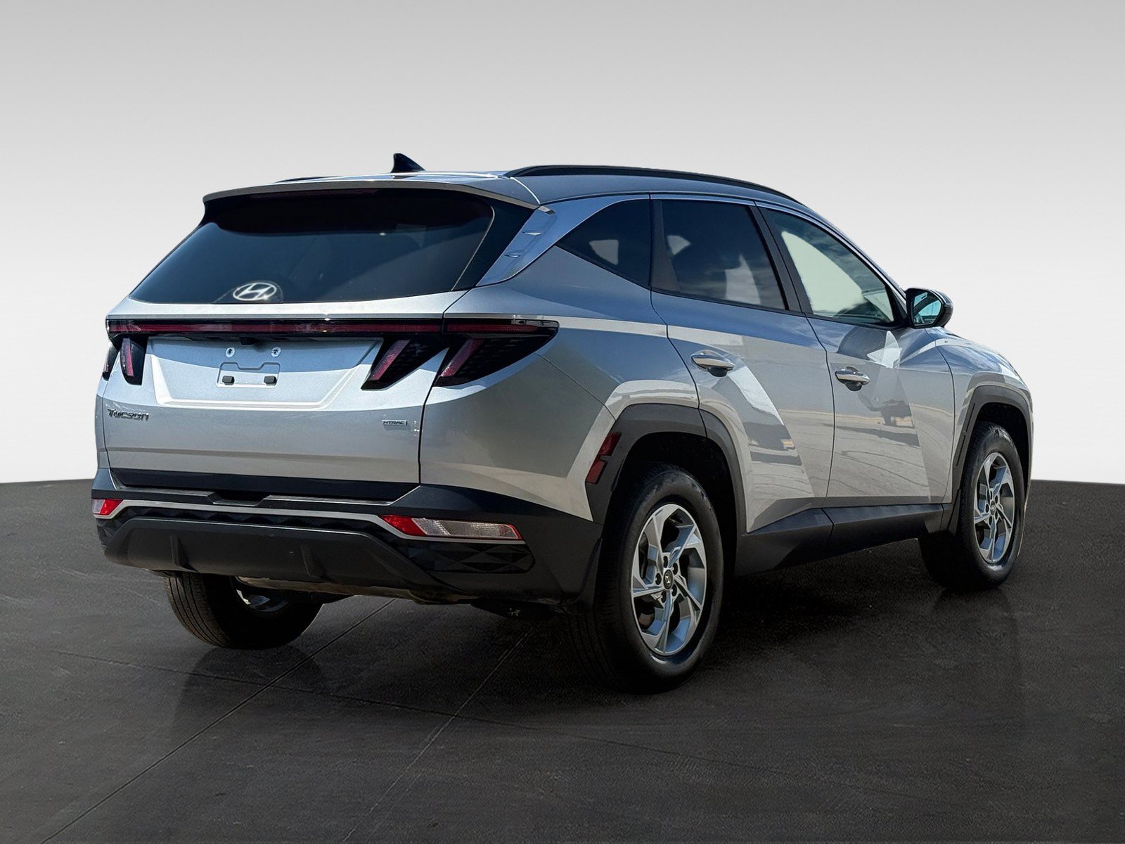 Certified 2023 Hyundai Tucson SEL AWD/4WD image 5