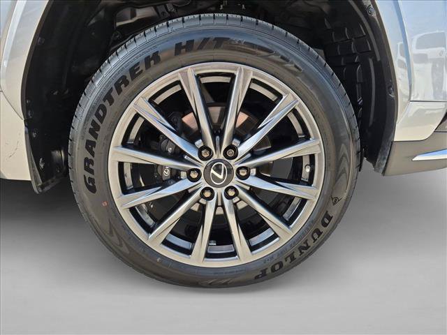 Used 2023 Lexus LX 600 F Sport w/ Accessory Package (Z1) AWD/4WD image 25
