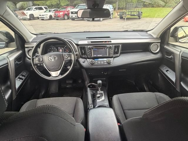 Used 2018 Toyota RAV4 XLE w/ Plus Extra Value Package AWD/4WD image 3