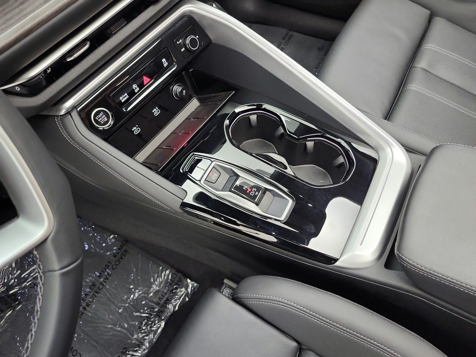 Used 2025 Audi Q5 Premium Plus w/ Premium Plus AWD/4WD image 11