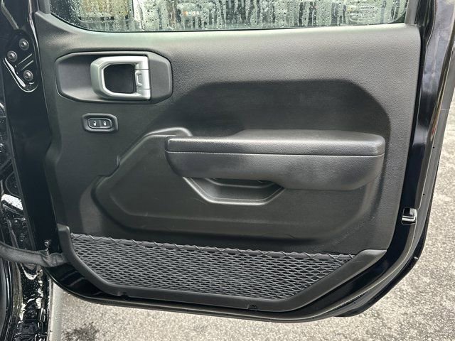 Certified 2024 Jeep Gladiator Willys image 16