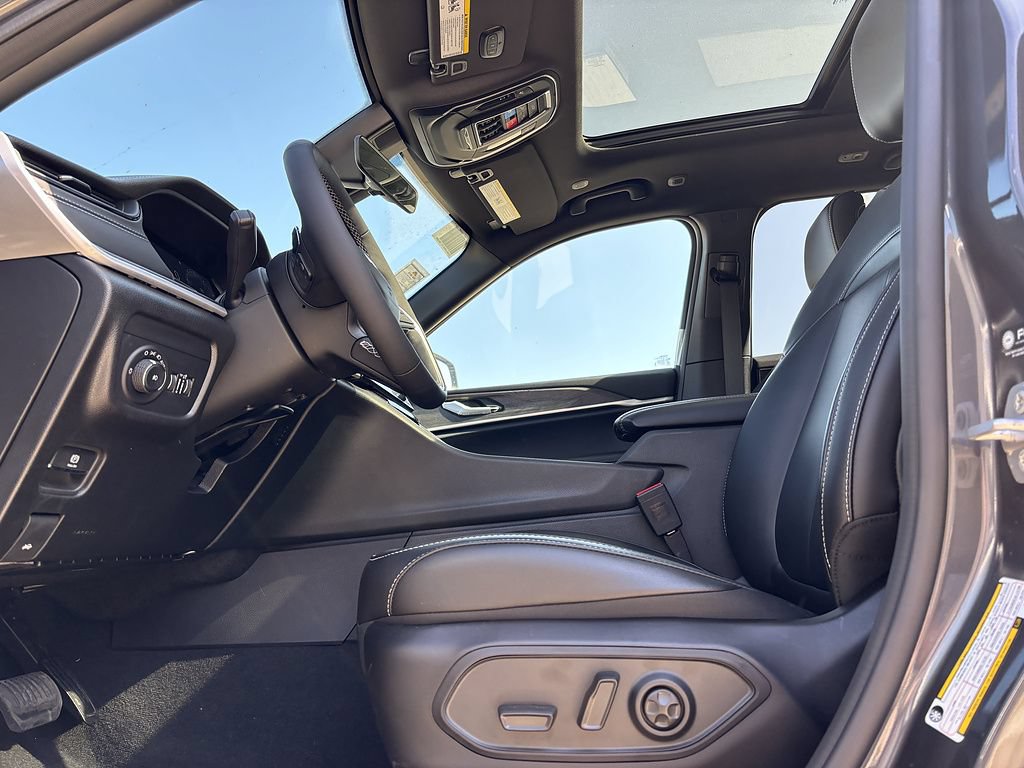 New 2026 Jeep Grand Cherokee Limited w/ Limited Altitude Package AWD/4WD image 18