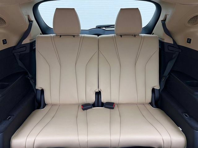 Used 2023 Acura MDX w/ Advance Package AWD/4WD image 18