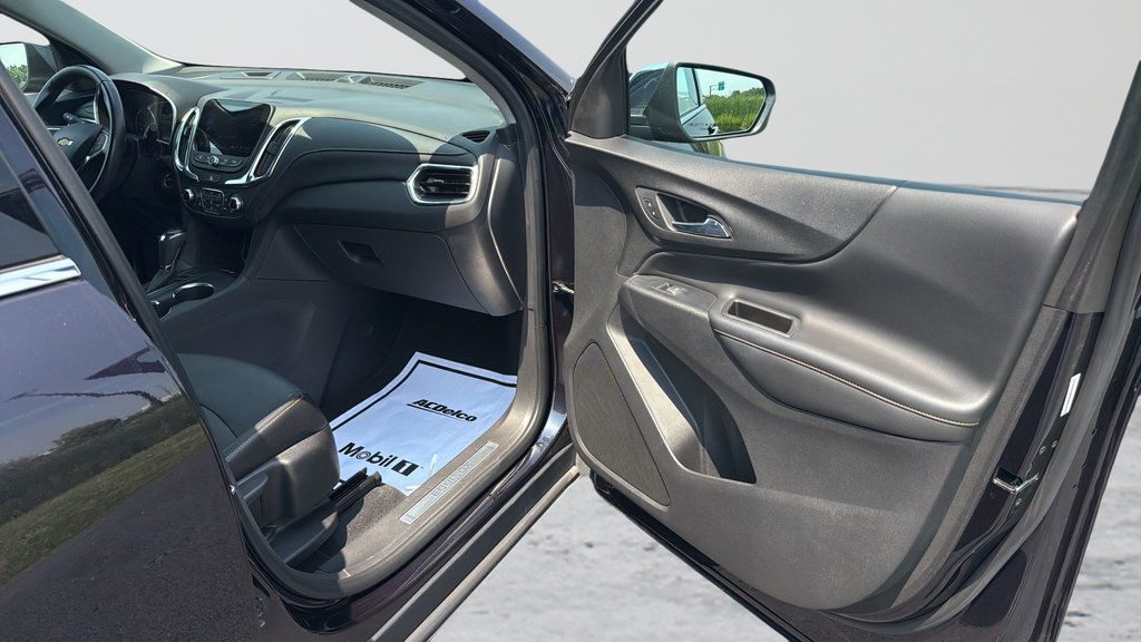 Used 2020 Chevrolet Equinox Premier FWD image 21