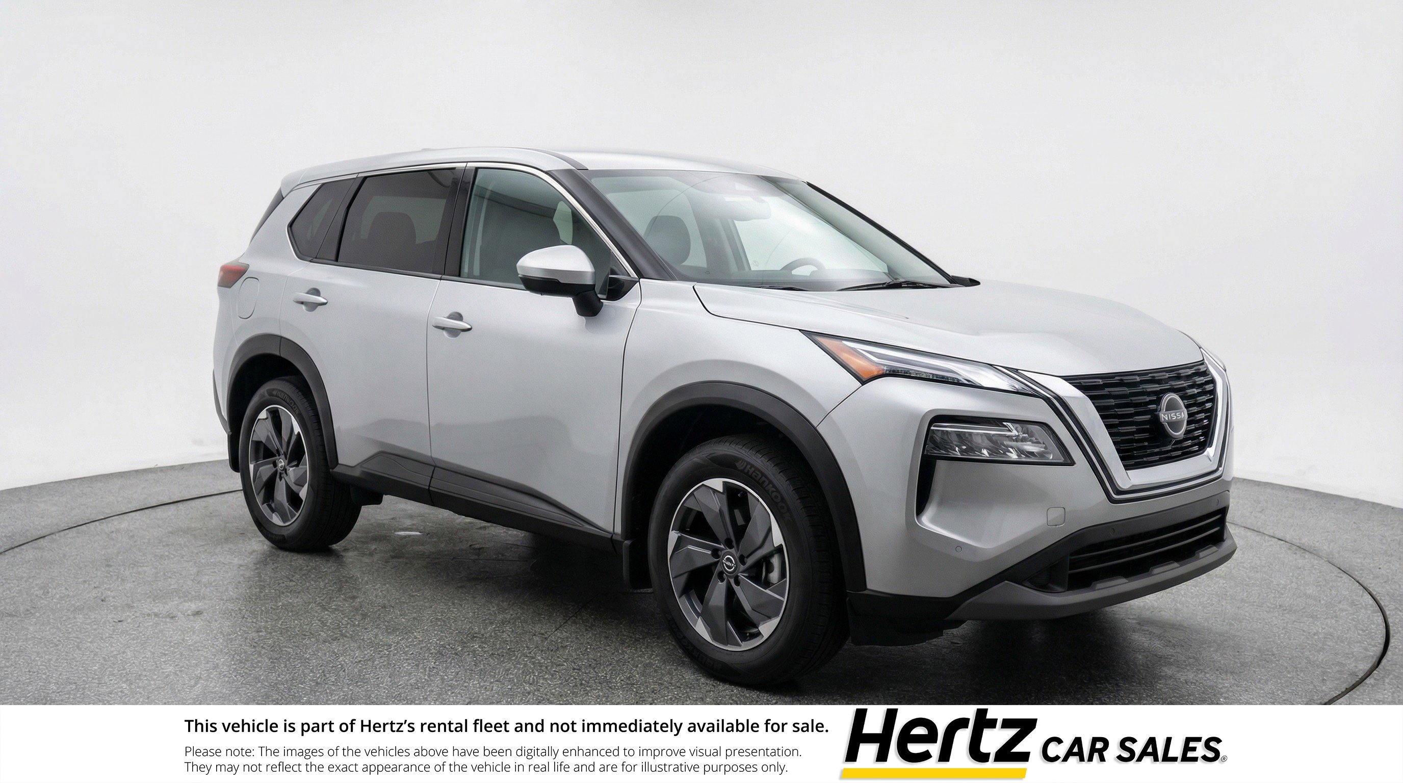 Used 2025 Nissan Rogue SV image 1