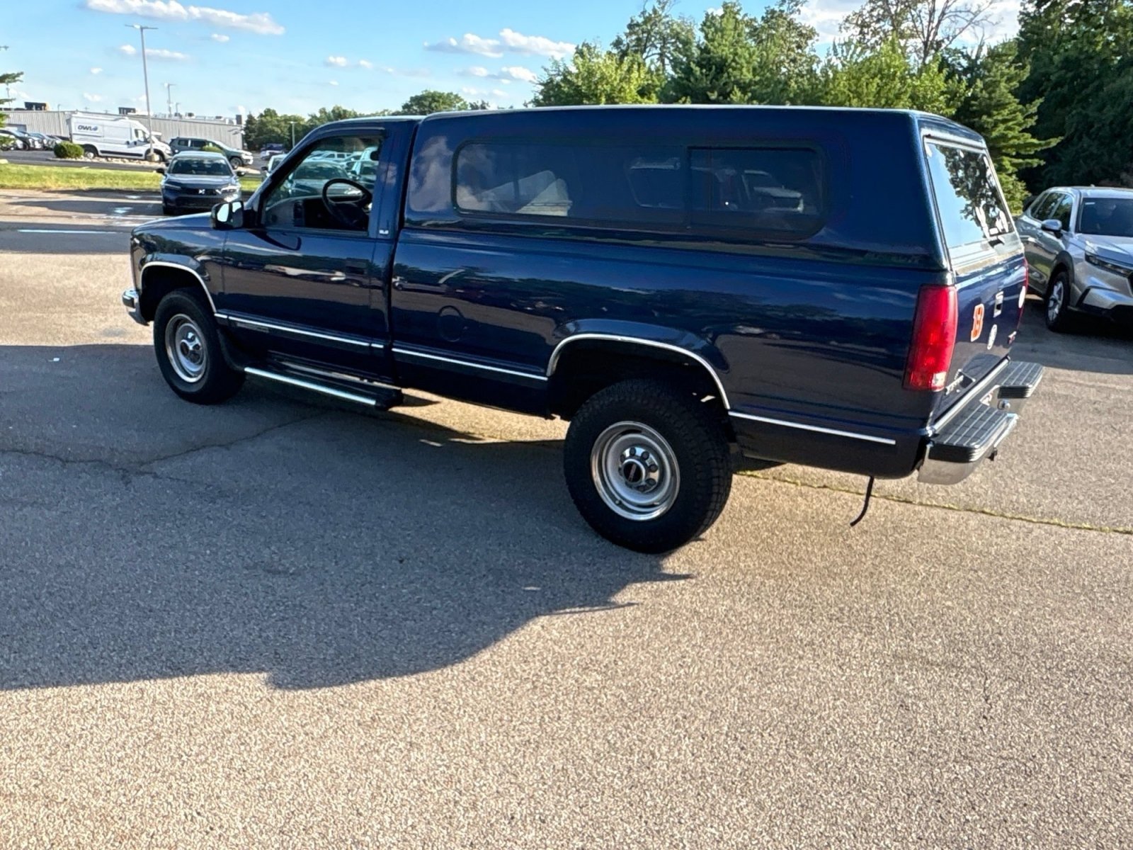 Used 1999 GMC Sierra 2500 2WD Regular Cab HD w/ Marketing Option Pkg 3 image 8