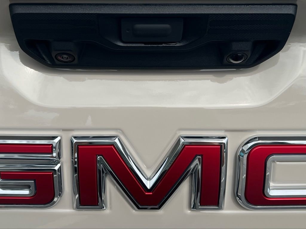 New 2026 GMC Sierra 1500 SLE image 10