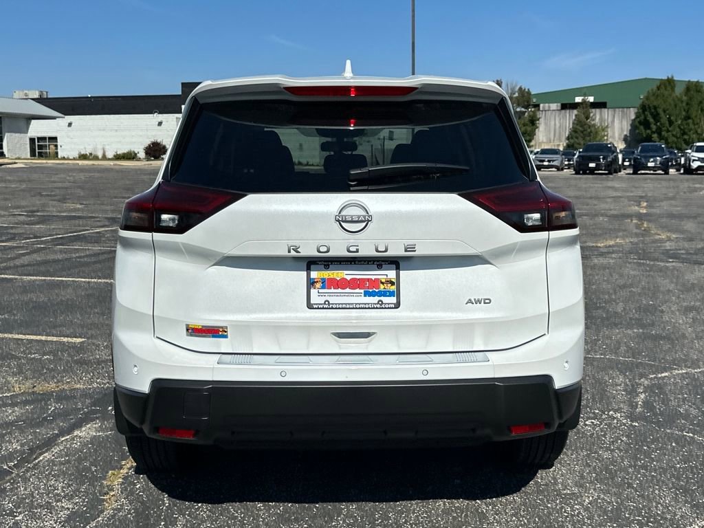 New 2026 Nissan Rogue SV image 4