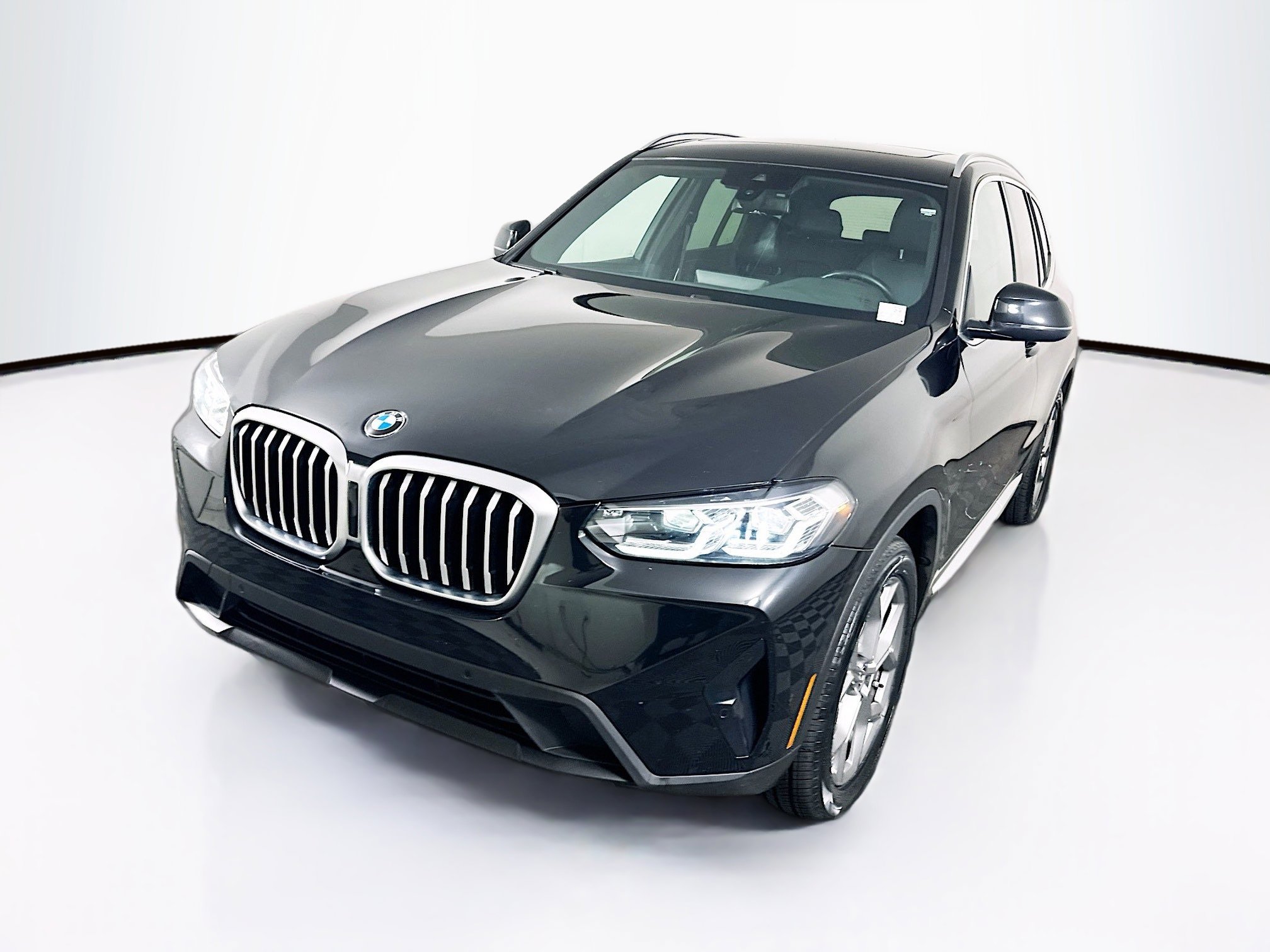 Used 2024 BMW X3 sDrive30i image 3