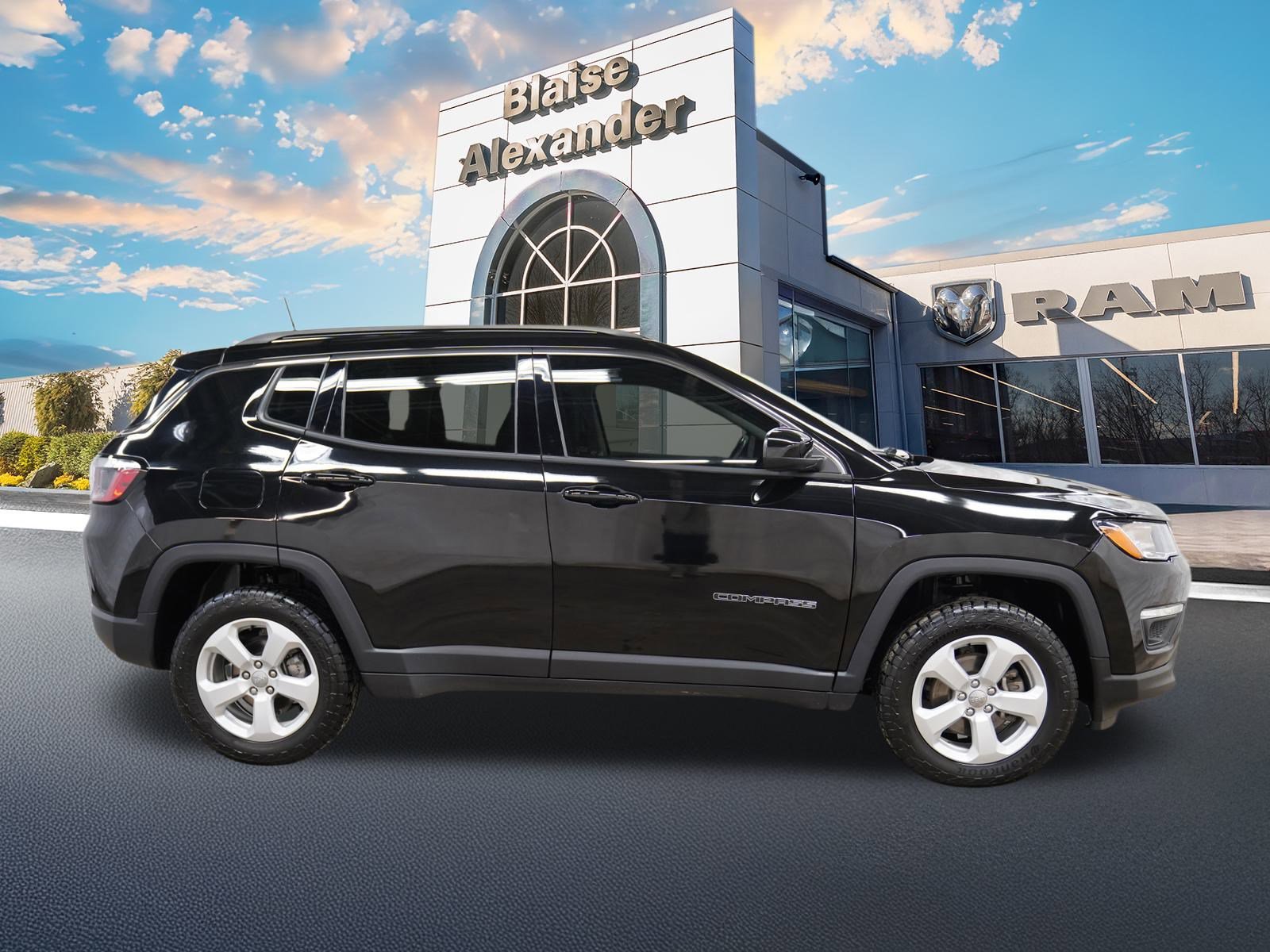 Used 2020 Jeep Compass Latitude w/ Cold Weather Group image 2
