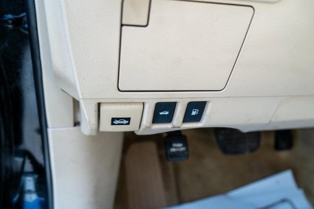 Used 2014 Lexus ES 350 w/ Luxury Package FWD image 25