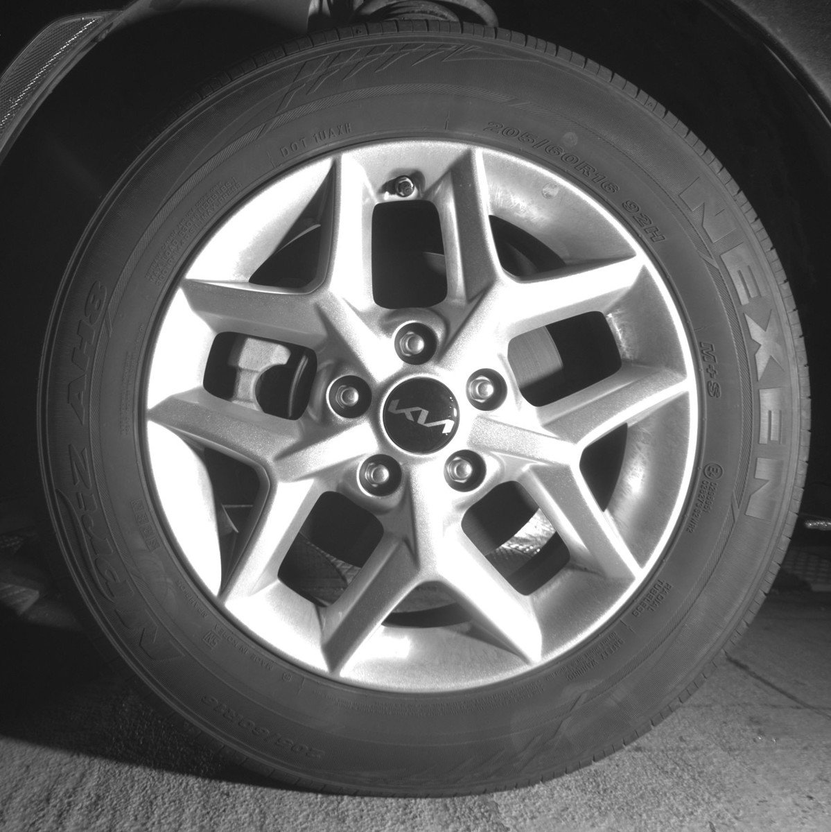 Used 2025 Kia Soul LX w/ LX Technology Package image 12