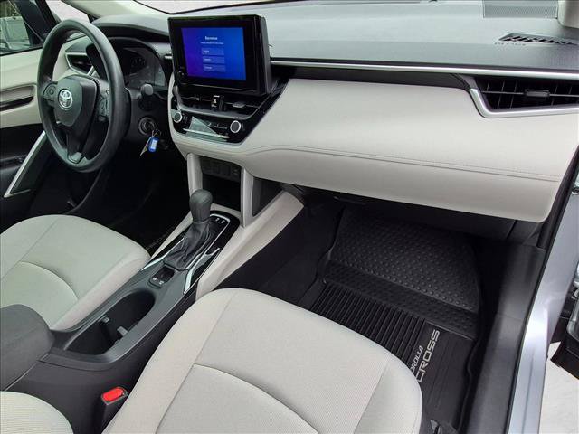 Used 2025 Toyota Corolla Cross L FWD image 26