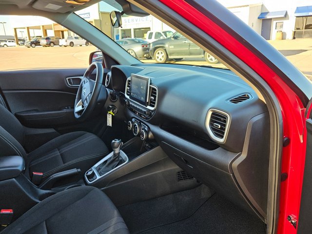 Used 2022 Hyundai Venue SEL w/ Cargo Package FWD image 25