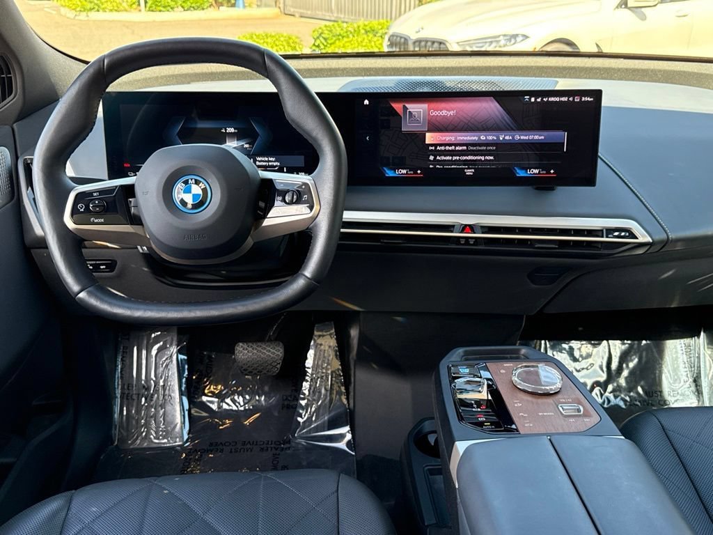 Used 2023 BMW iX M60 AWD/4WD image 32