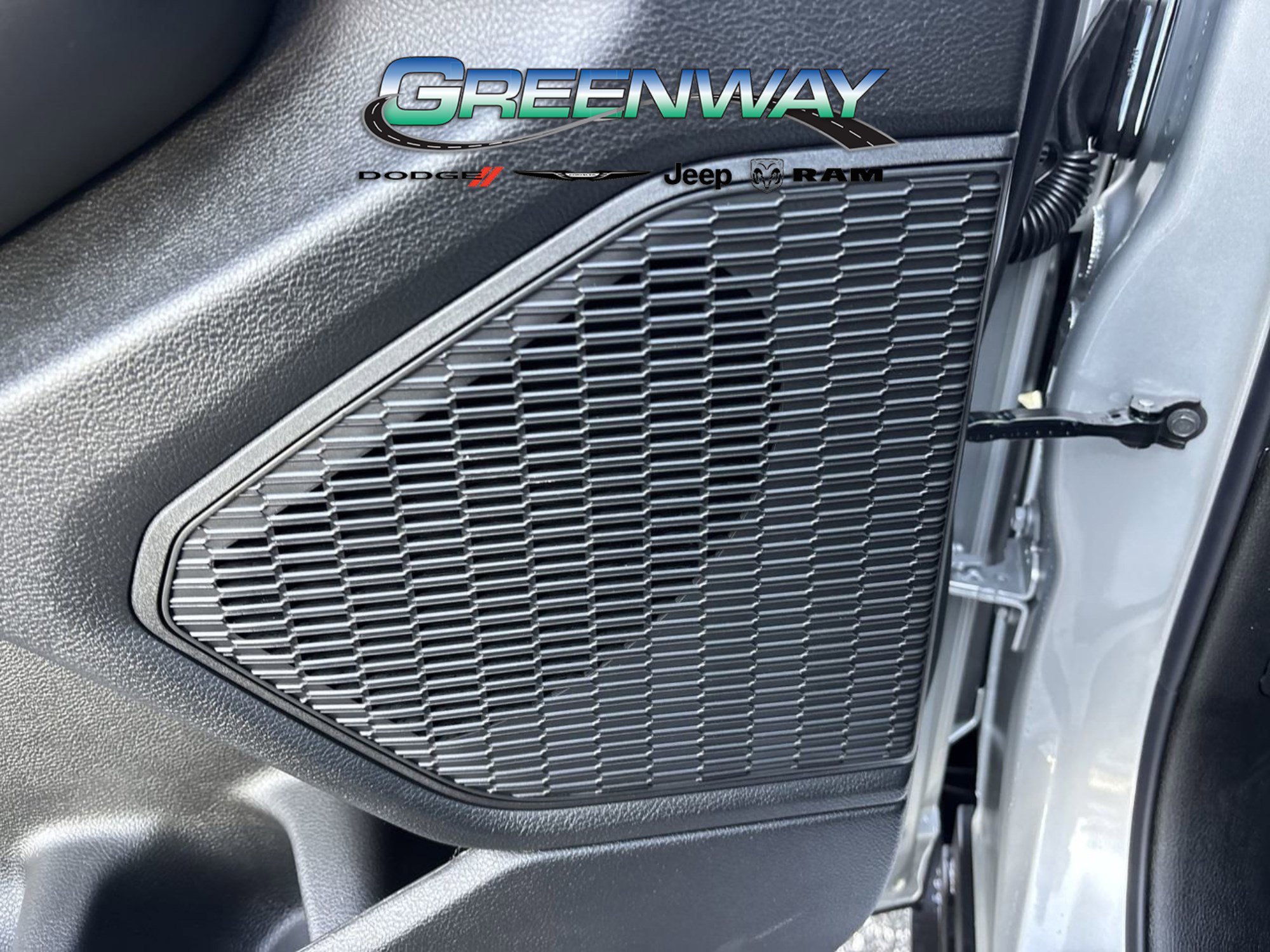 New 2025 Jeep Grand Cherokee Laredo image 17