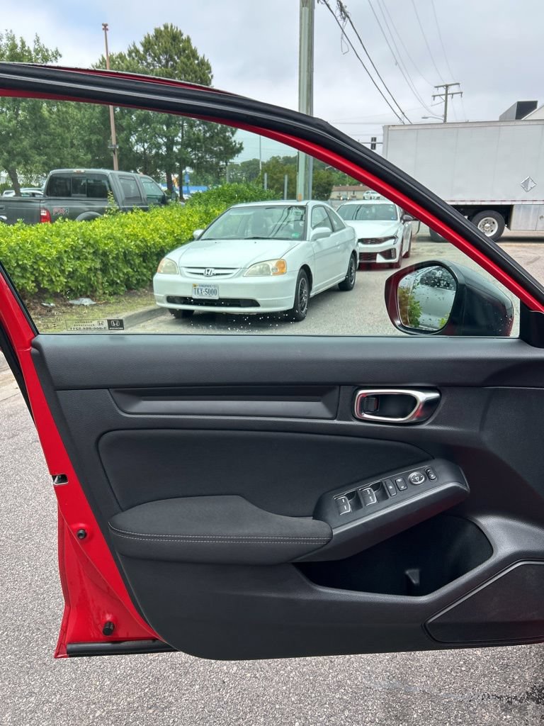 Used 2024 Honda Civic Sport image 11
