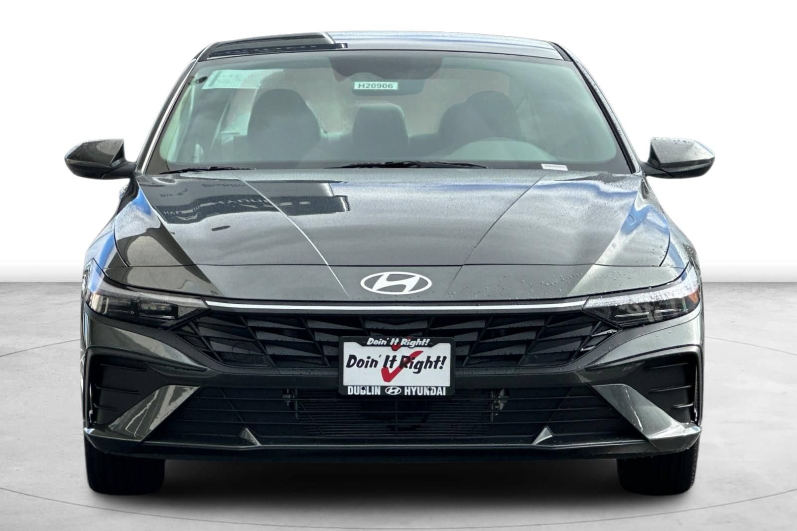 Used 2026 Hyundai Elantra Hybrid FWD image 12