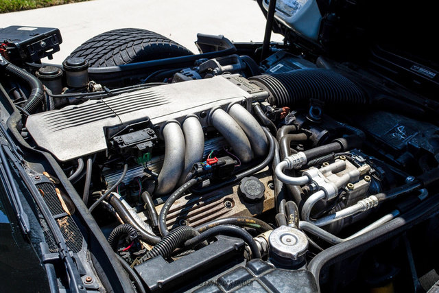 Used 1991 Chevrolet Corvette Convertible RWD image 21