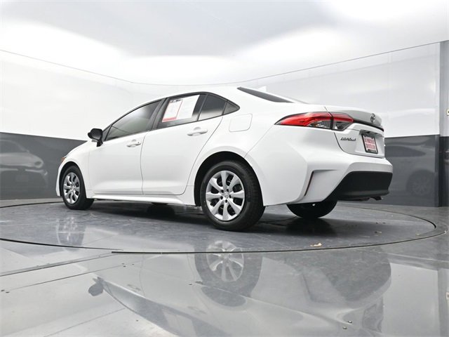 Used 2023 Toyota Corolla LE image 31