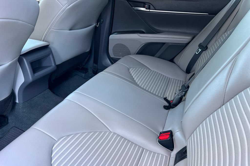 Certified 2022 Toyota Camry SE w/ Convenience Package FWD image 14