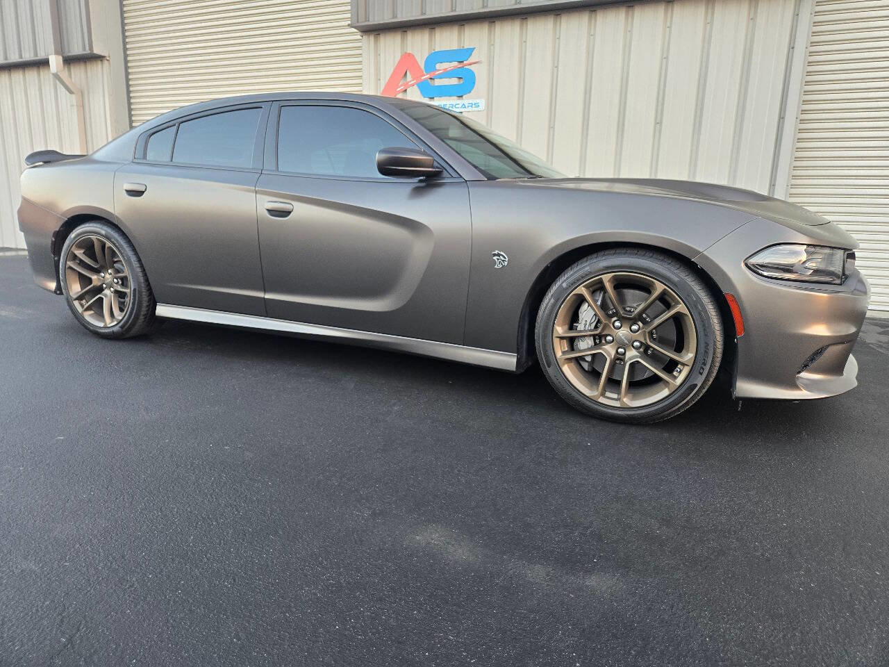 Used 2019 Dodge Charger SRT Hellcat w/ Navigation & Travel Group RWD image 11