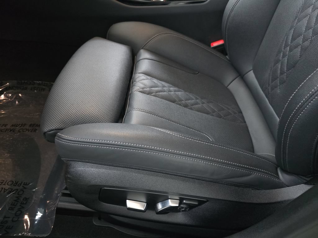 Used 2023 BMW 530i xDrive AWD/4WD image 30