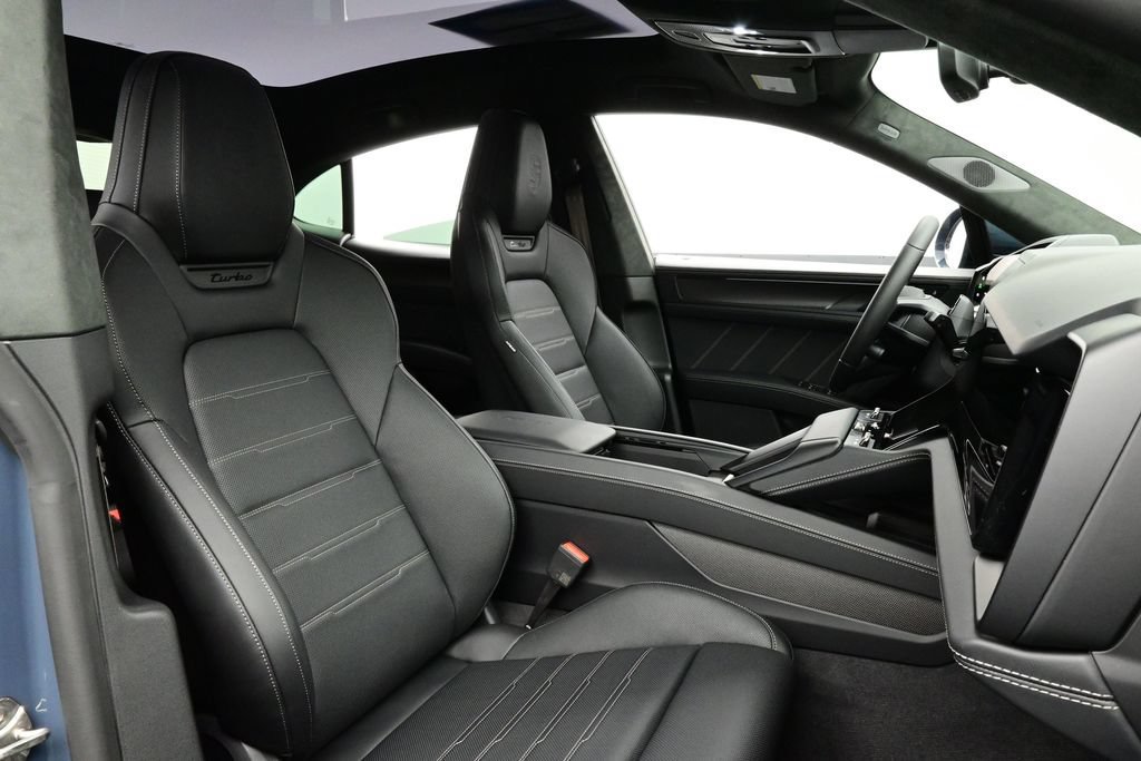 New 2026 Porsche Cayenne Turbo AWD/4WD image 16