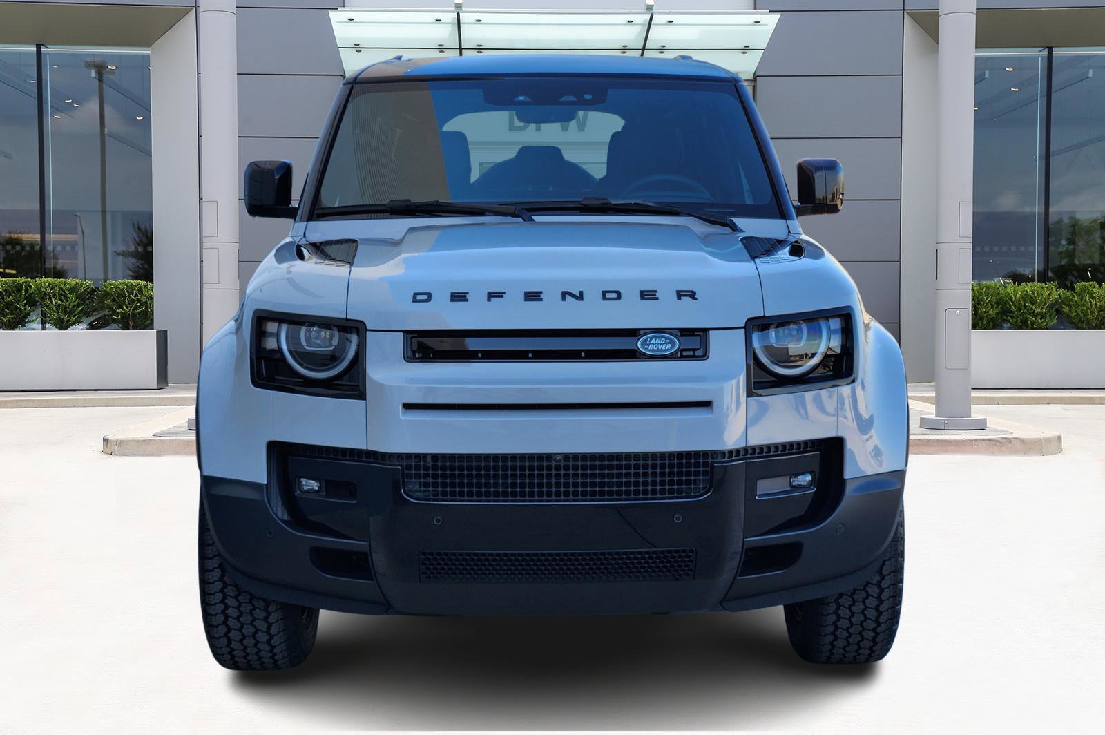 New 2026 Land Rover Defender 110 S image 2