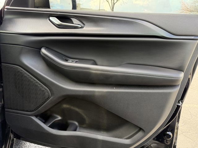 Used 2024 Jeep Grand Cherokee Laredo w/ MOPAR Finishing Package image 29