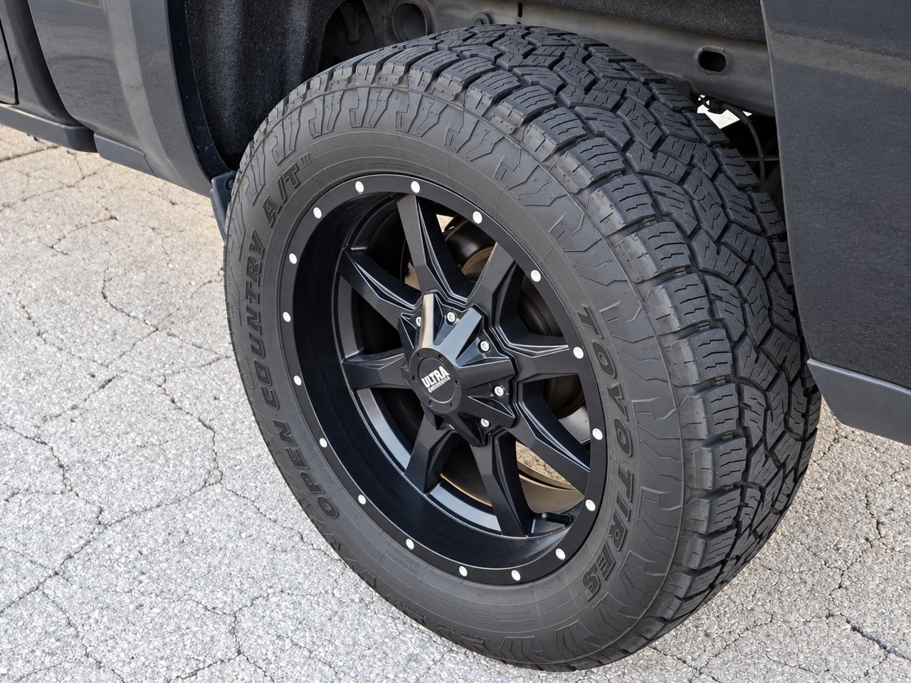 Used 2015 Chevrolet Silverado 1500 LT w/ All Star Edition AWD/4WD image 13