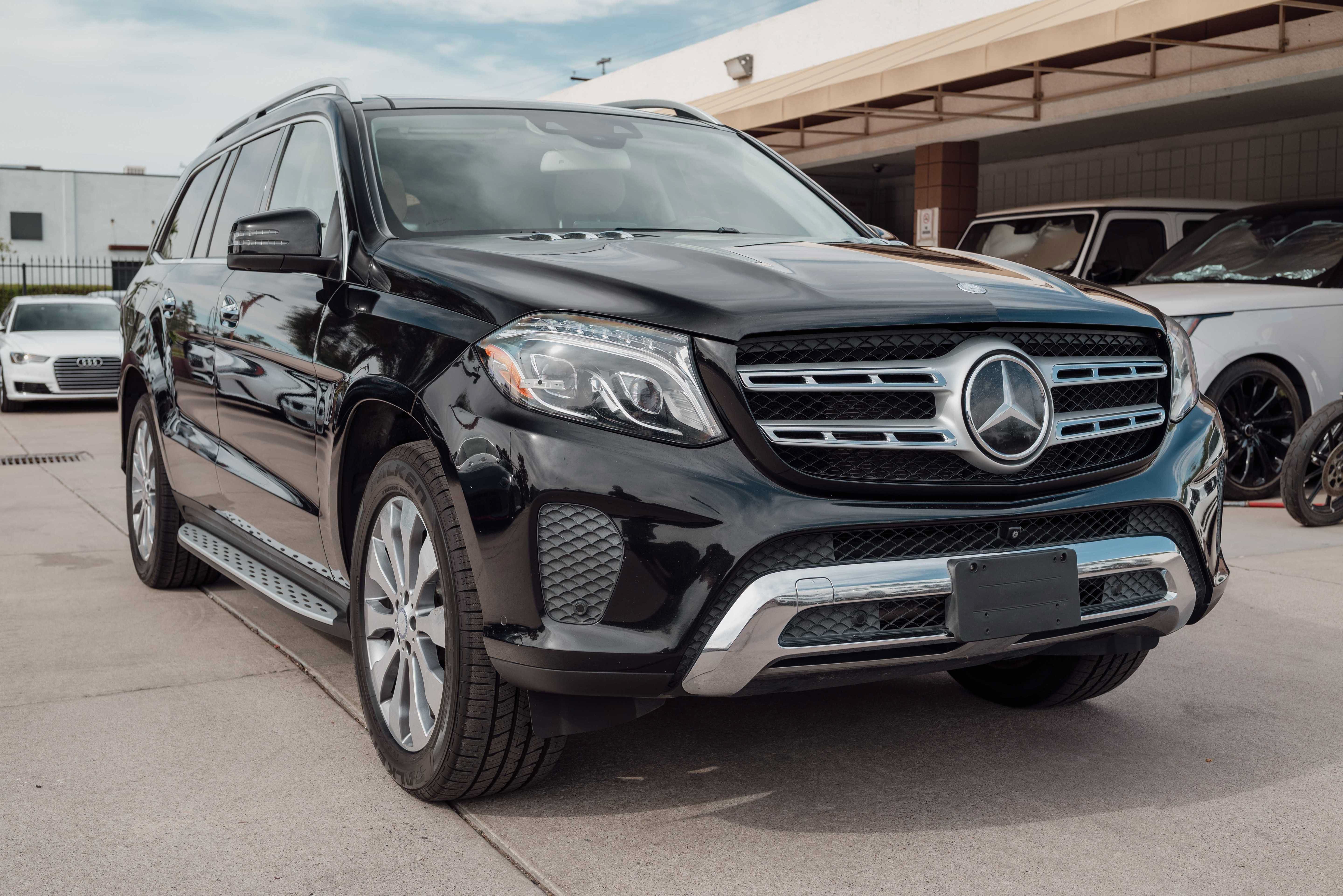 Used 2017 Mercedes-Benz GLS 450 4MATIC w/ Premium Package image 5
