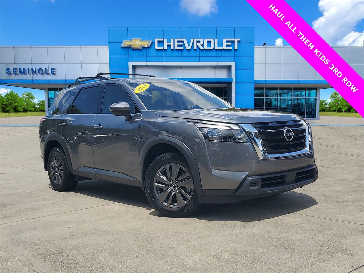 Used 2023 Nissan Pathfinder SV