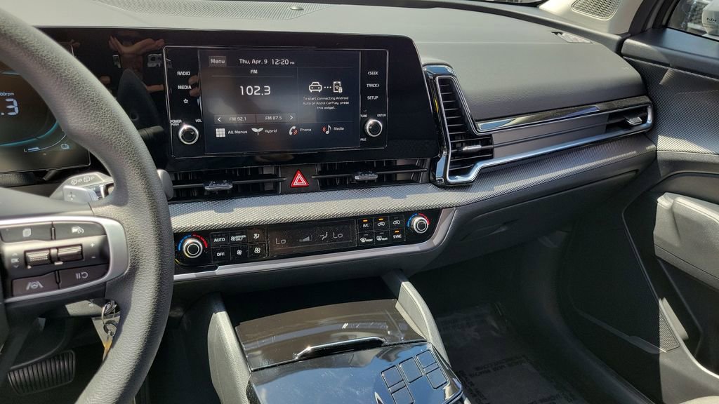 Used 2025 Kia Sportage LX image 23