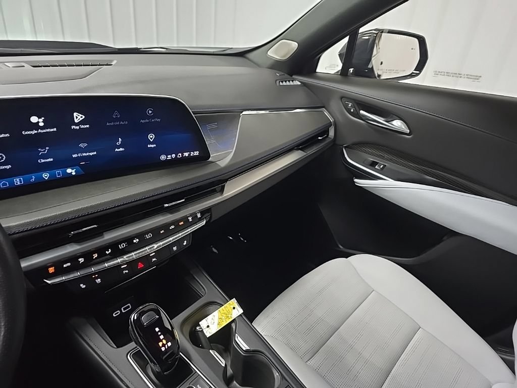 Used 2024 Cadillac XT4 Sport AWD/4WD image 26