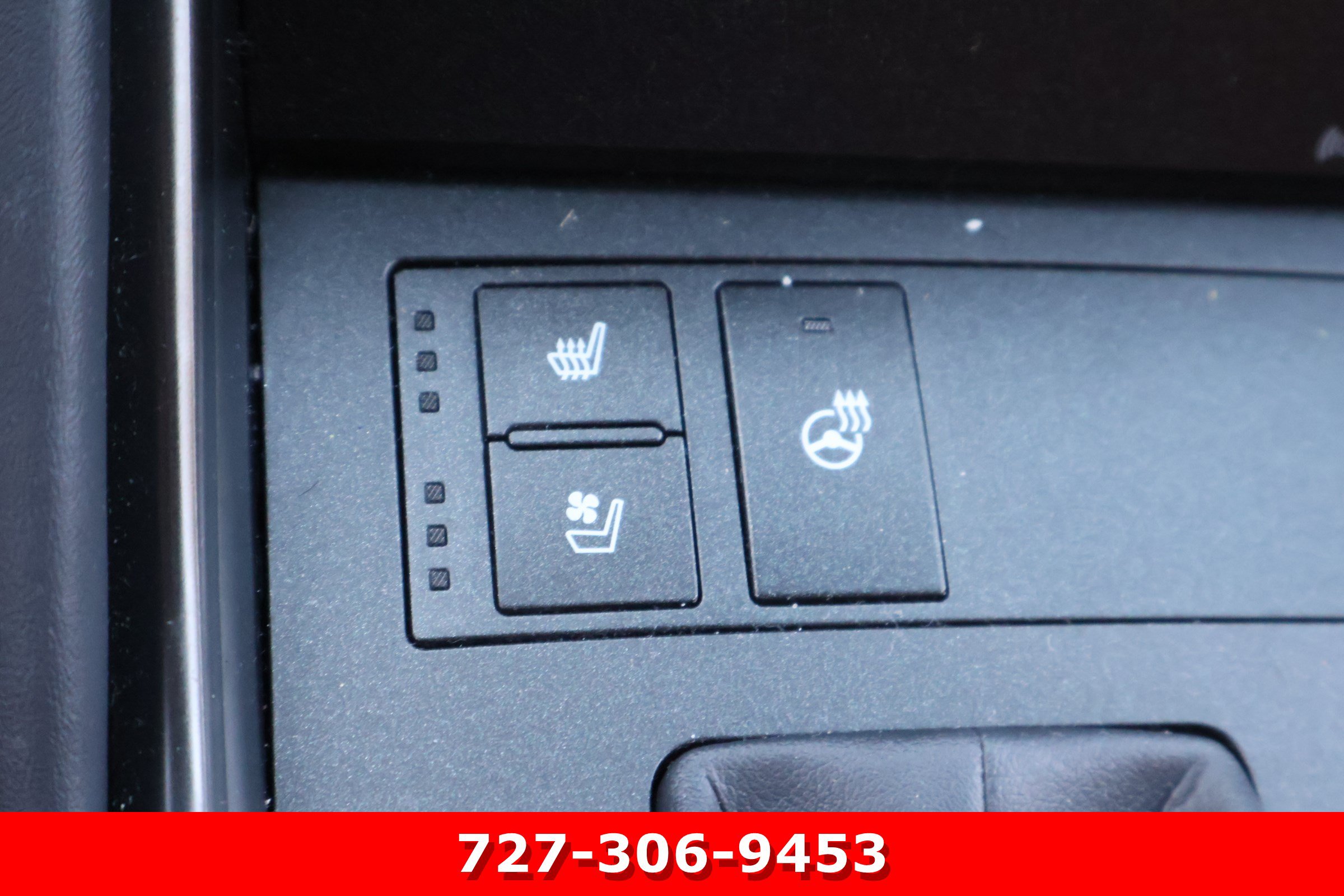 Used 2023 Lexus IS 300 w/ Comfort Package RWD image 26
