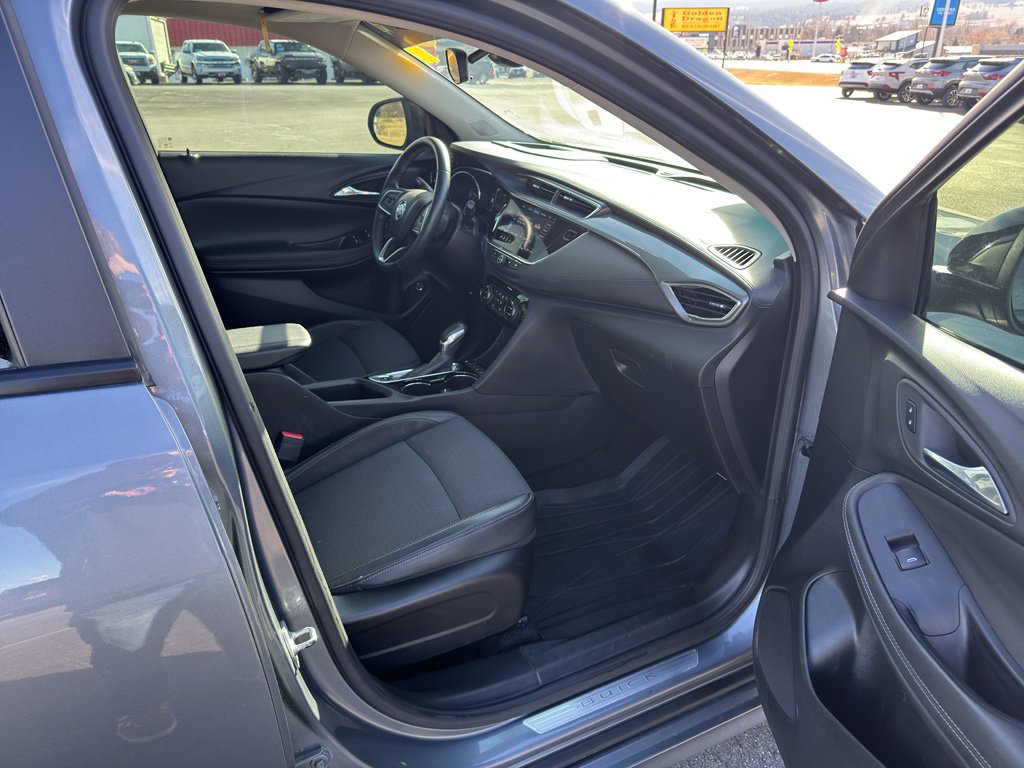 Certified 2022 Buick Encore GX Select w/ Advanced Technology Package image 25