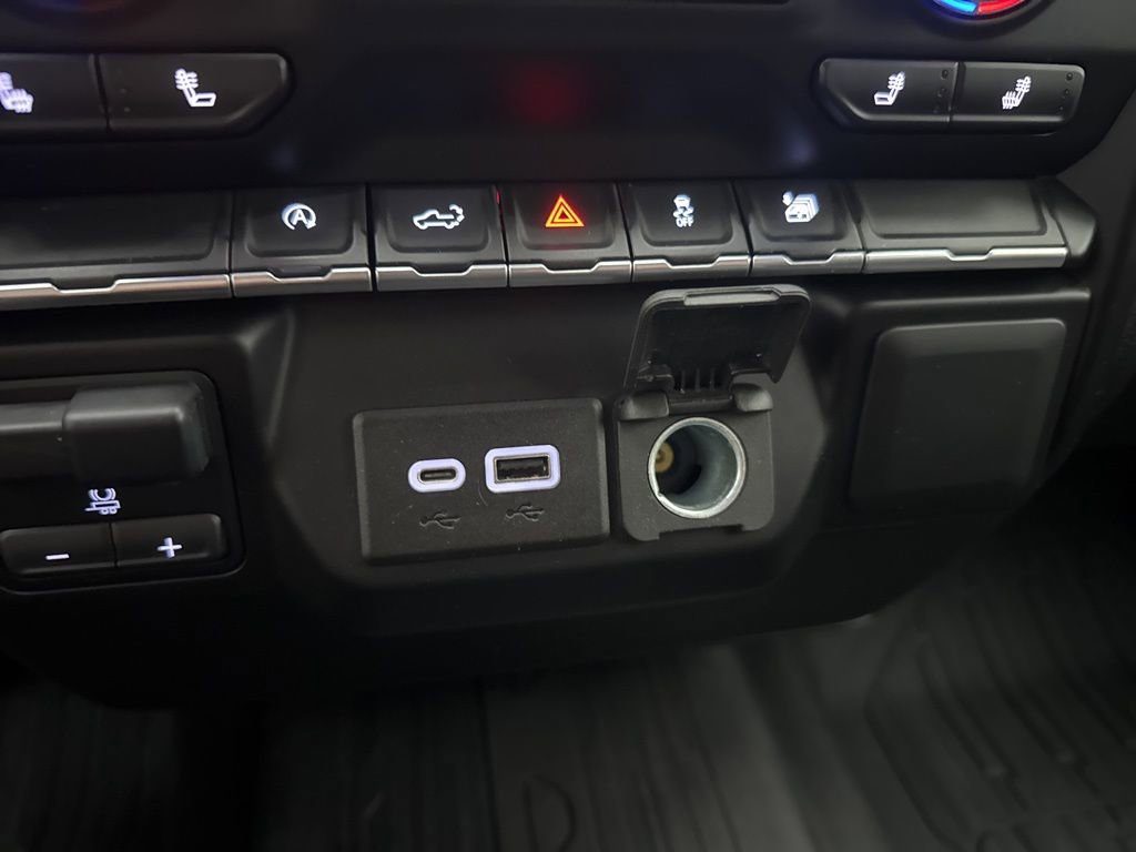 Used 2022 GMC Sierra 1500 SLE w/ LPO, GMC Protection Package AWD/4WD image 34