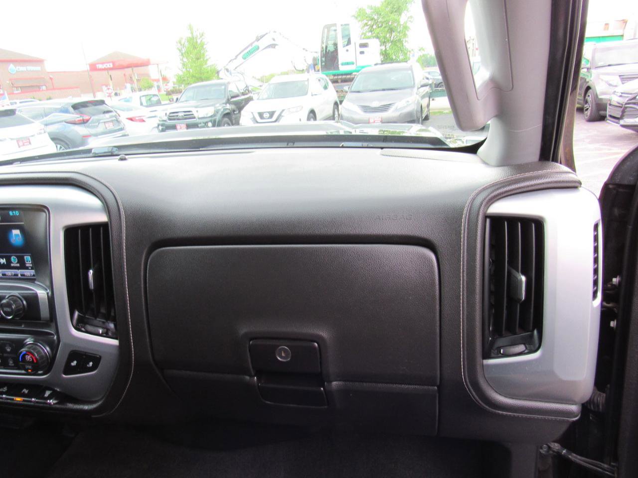 Used 2018 GMC Sierra 2500 SLT w/ Duramax Plus Package AWD/4WD image 31