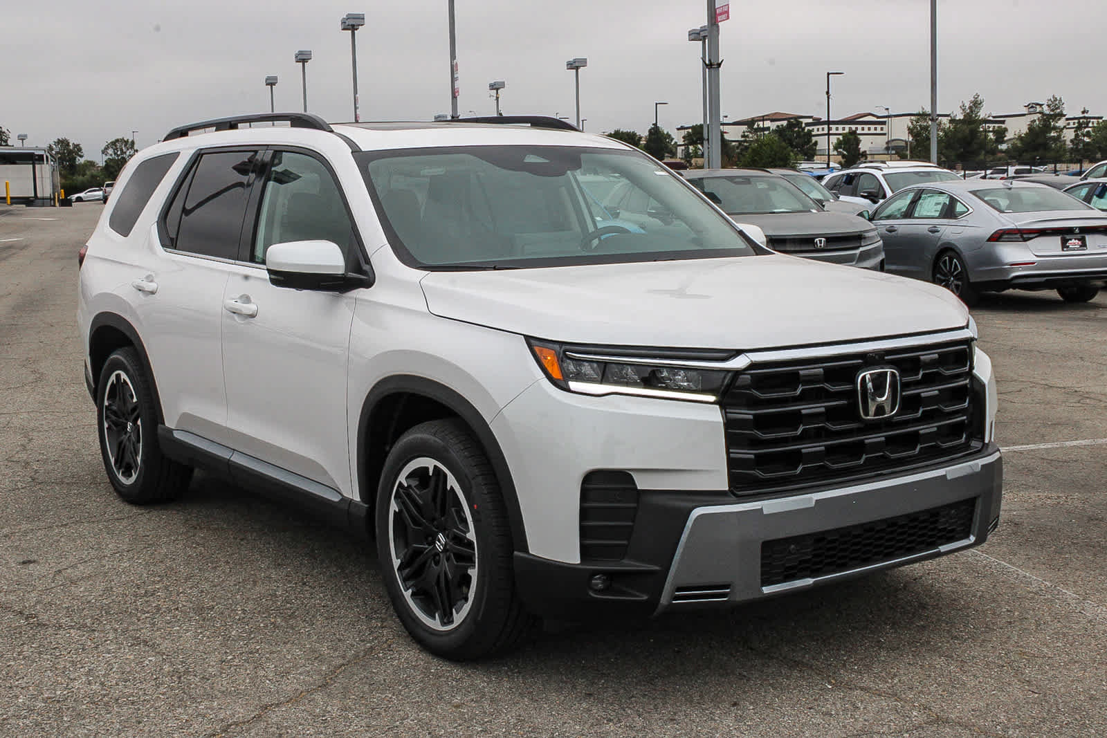 New 2026 Honda Pilot image 3