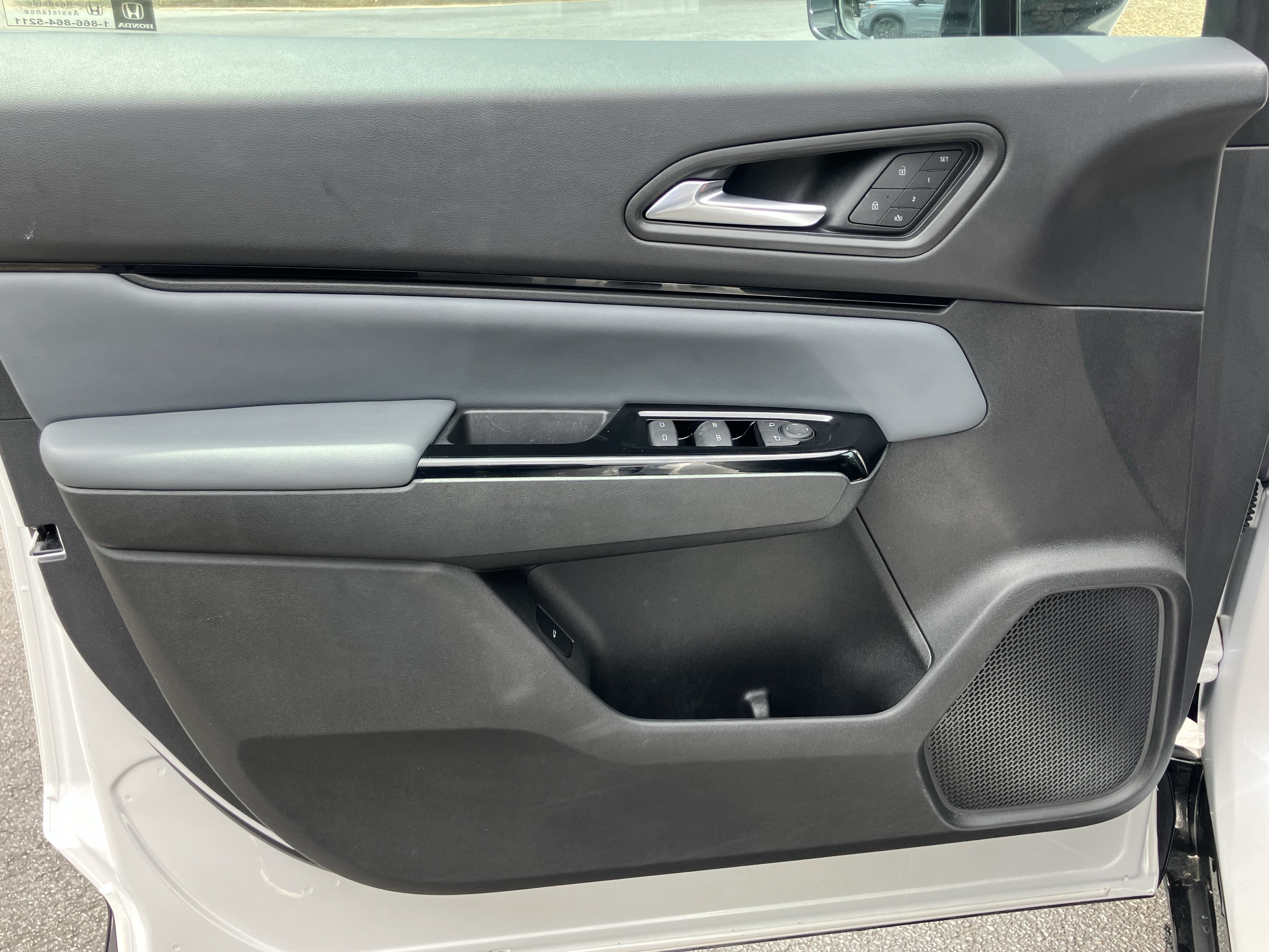 Used 2024 Honda Prologue Touring image 14