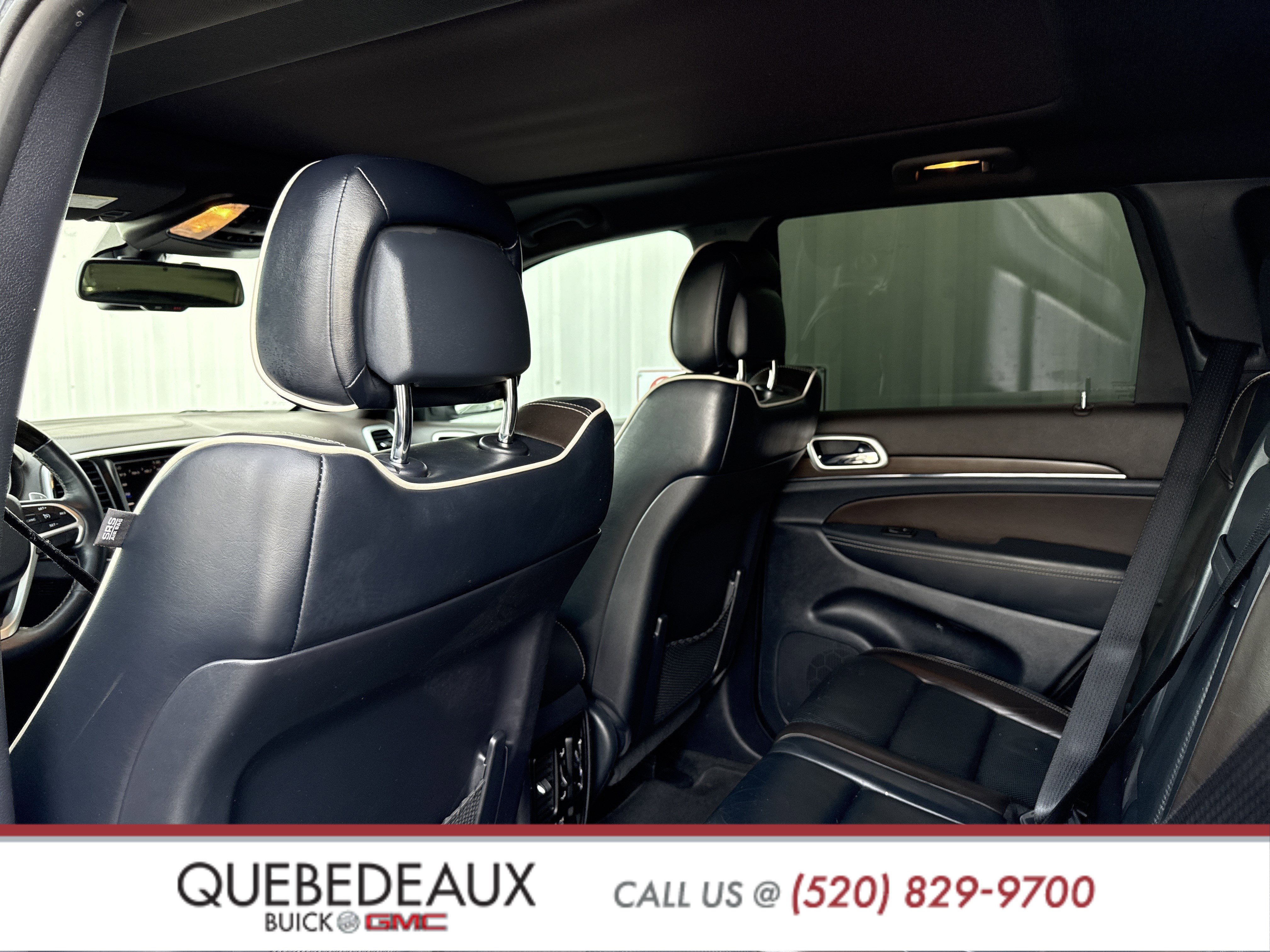 Used 2015 Jeep Grand Cherokee Overland image 24