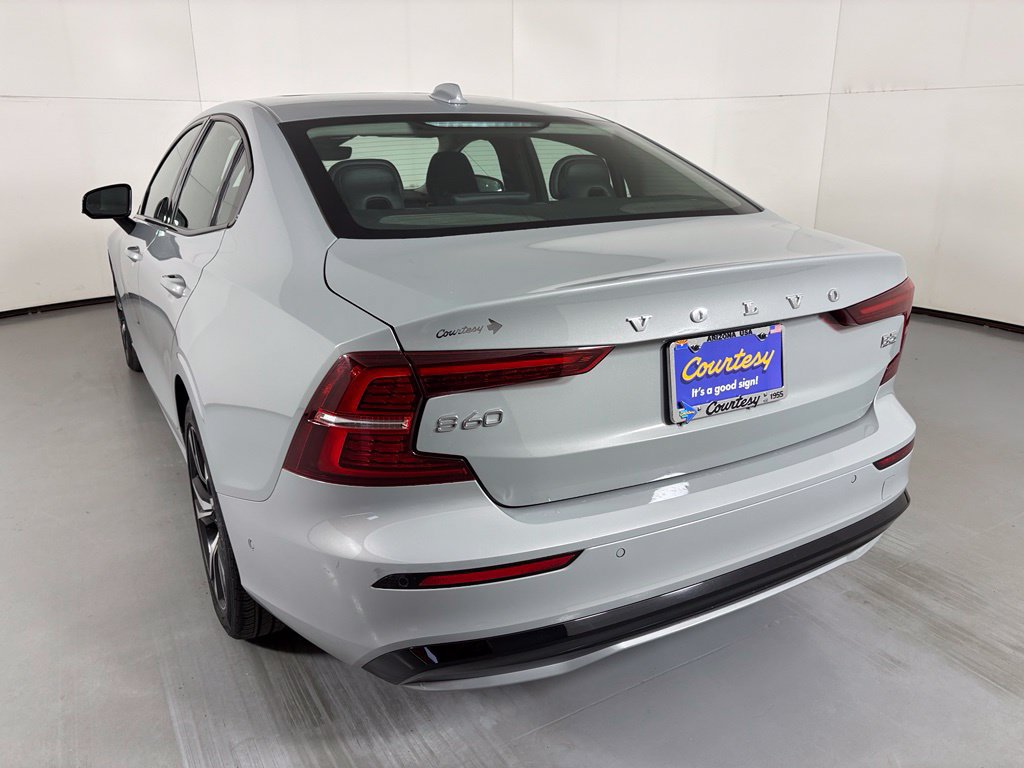 Used 2025 Volvo S60 B5 Plus FWD image 6
