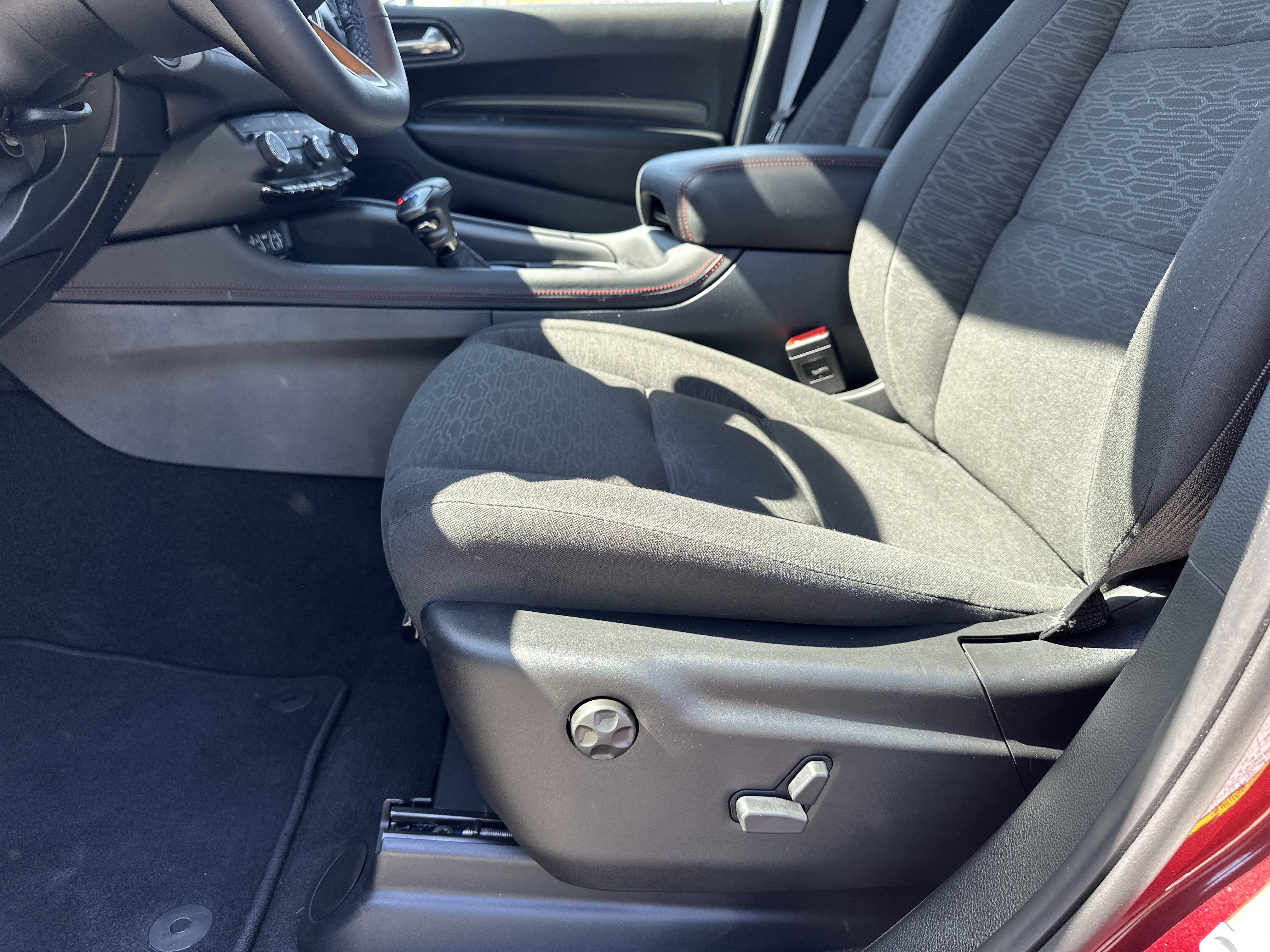 Used 2025 Dodge Durango GT w/ Blacktop Package image 11