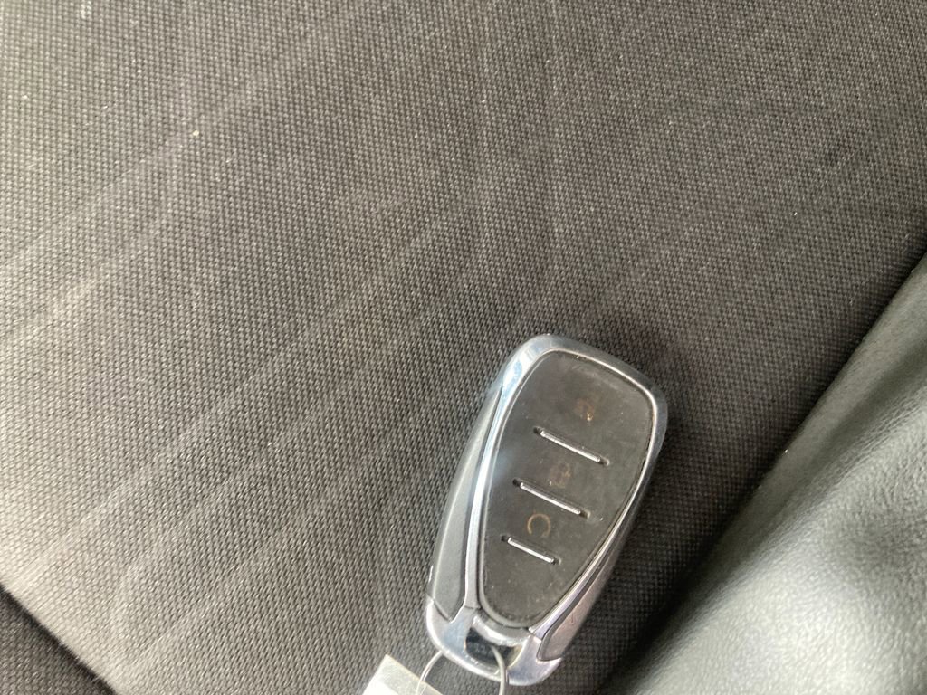 Used 2020 Chevrolet Trax LT w/ LT Convenience Package image 33