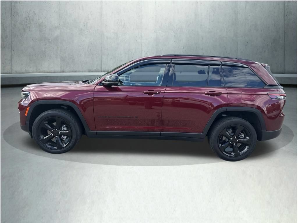 Used 2025 Jeep Grand Cherokee Altitude AWD/4WD video 2