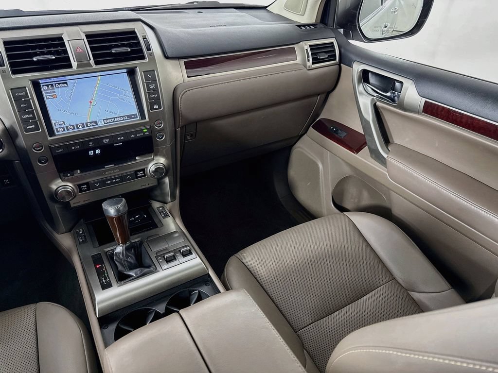 Used 2019 Lexus GX 460 Premium AWD/4WD image 25