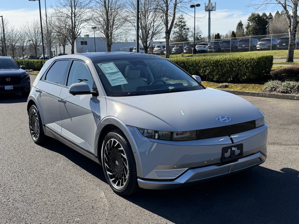 Used 2024 Hyundai Ioniq 5 Limited image 2