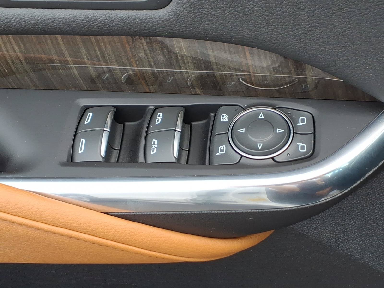 Used 2021 Cadillac XT4 Premium Luxury AWD/4WD image 24