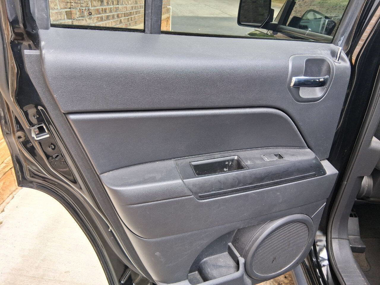 Used 2017 Jeep Patriot Sport w/ Power Value Group FWD image 21